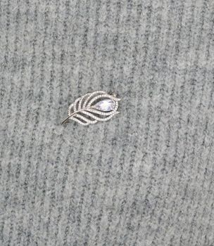 Srebrna broszka w kształcie liścia z białymi kamieniami DIA-BRO-5754-925. Broszka srebrna łabędź. Prezent dla babci. Prezent dla ukochanej mamy. Wyjątkowa srebrna broszka (2).JPG