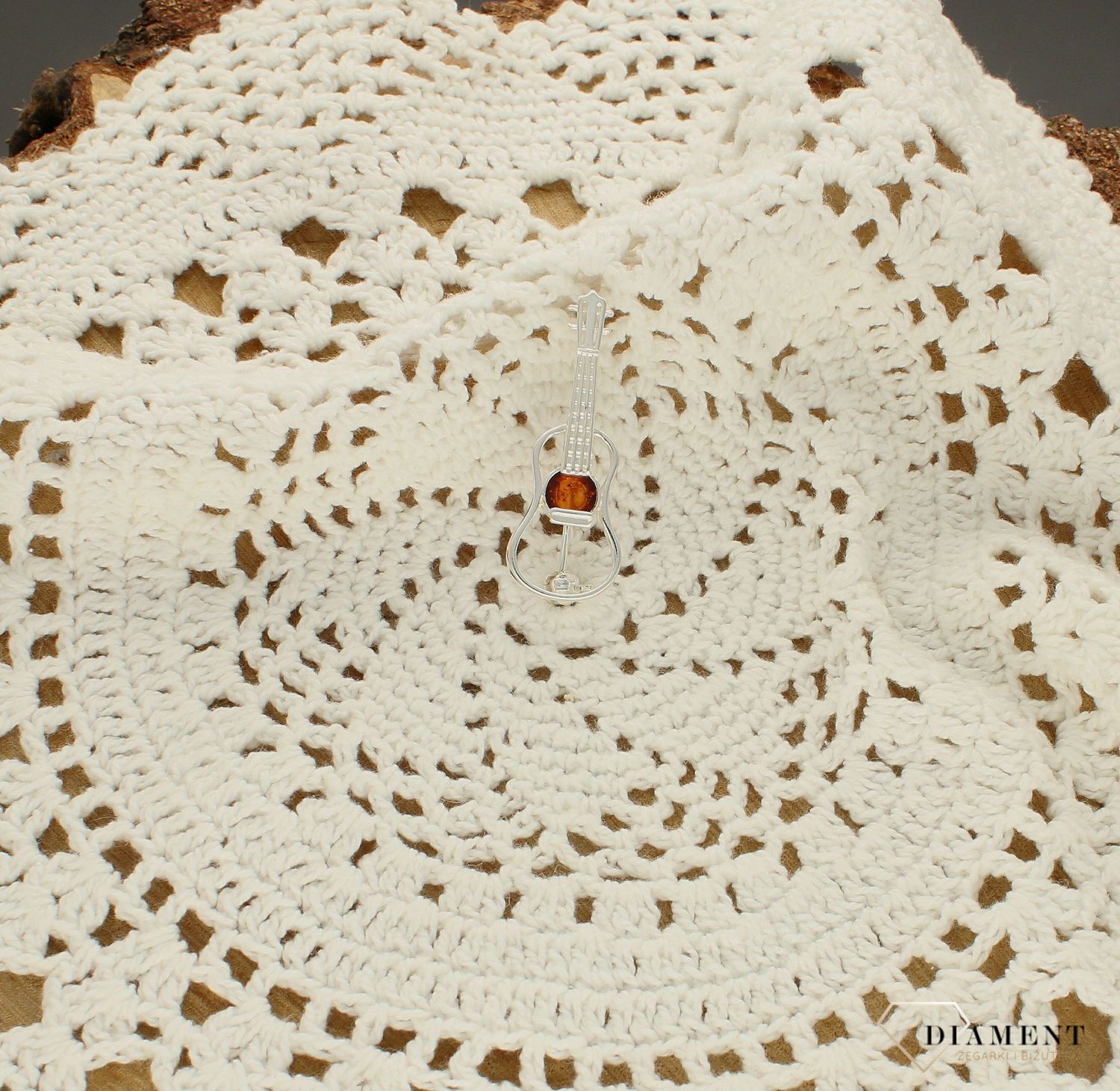 Srebrna broszka damska Gitara Srebro i Bursztyn Bałtycki DIA-BRO-GITARA-925as.jpg