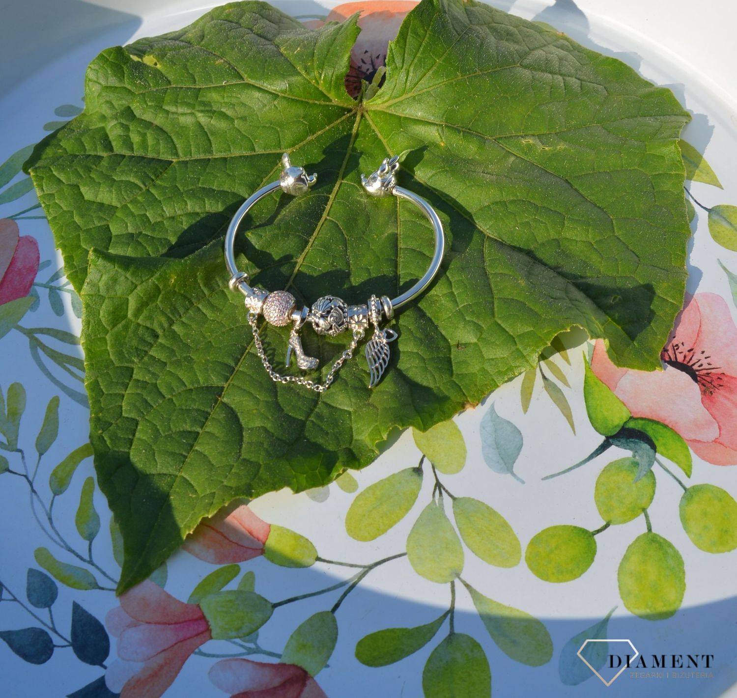 Charms Moments Różowe Bijące Serce.jpg