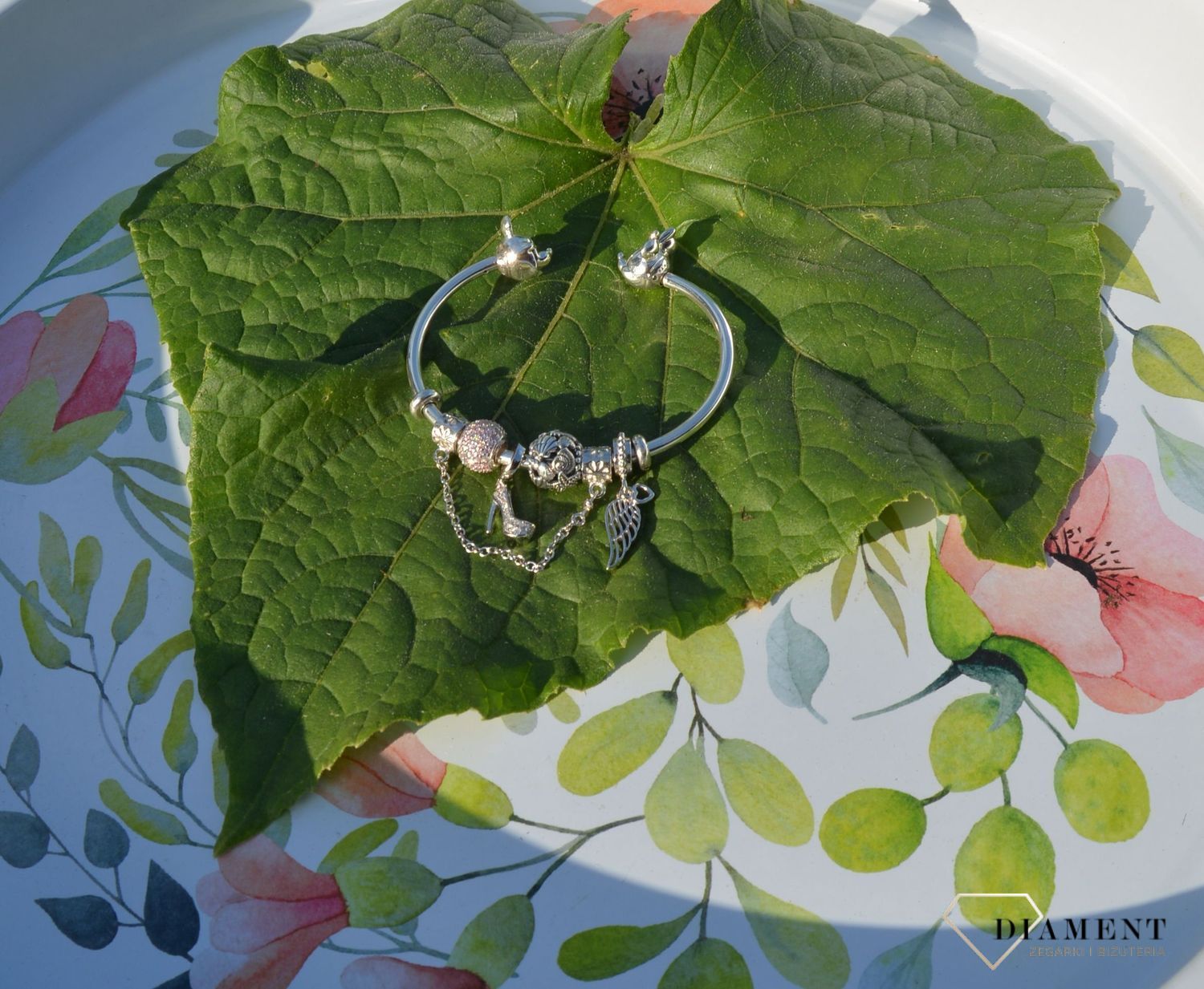 Charms Moments Różowe Bijące Serce.jpg