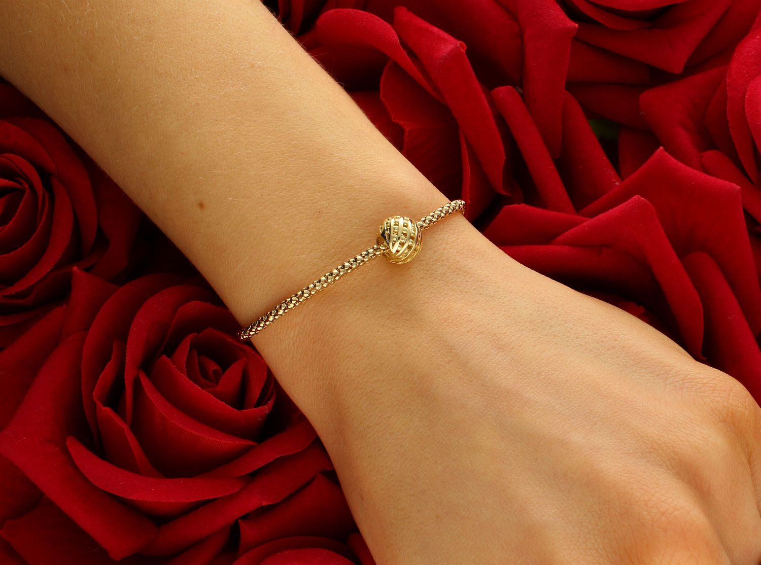 Złoty charms do bransoletki typu Pandora ażurowy pr 585, DIA-CHA-11023-585 Złoty charms do bransoletki typu Pandora ażurowa. Modny charms do bransoletki. Ponadczasowa biżuteria w formie charmsów do bransoletki,1.jpg