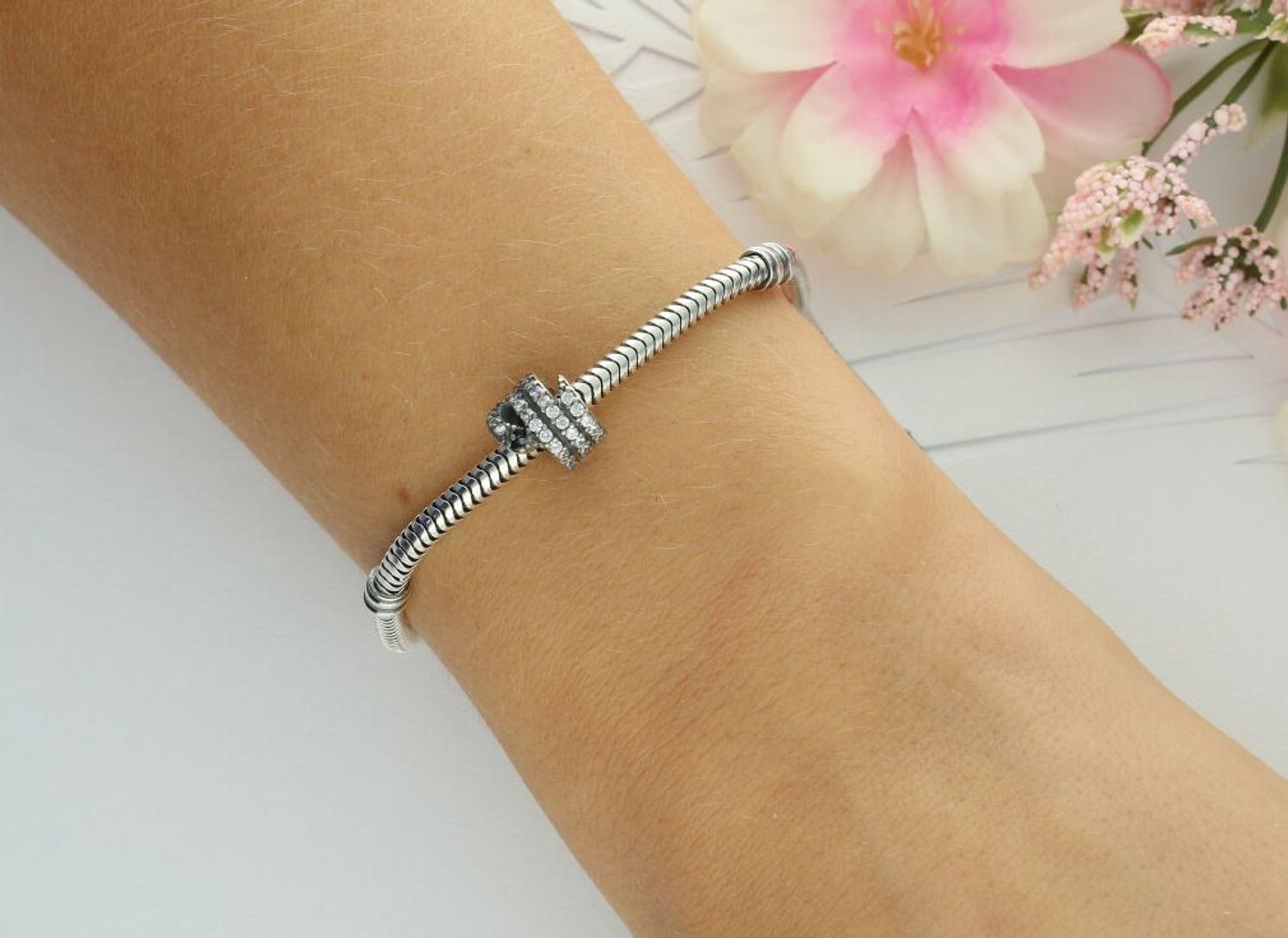 Charms srebrny 925 wąż zdobiony cyrkoniami DIA-CHA-13897-925 chrms.jpg