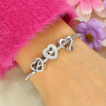 Charms srebrny próby 925 w kształcie serca z symbolem nieskończoności i cyrkoniami. Elegancki, symboliczny dodatek do bransoletek modułowych.3.jpg