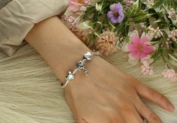 Charms Moments srebrny 925 Klucz Wiolinowy DIA-CHA-1865-925.Charms z motywem muzycznym, kluczem wiolinowym. Zawieszka wykonana została ze srebra próby 925. Charms do bransoletki modułowej. 2.jpg
