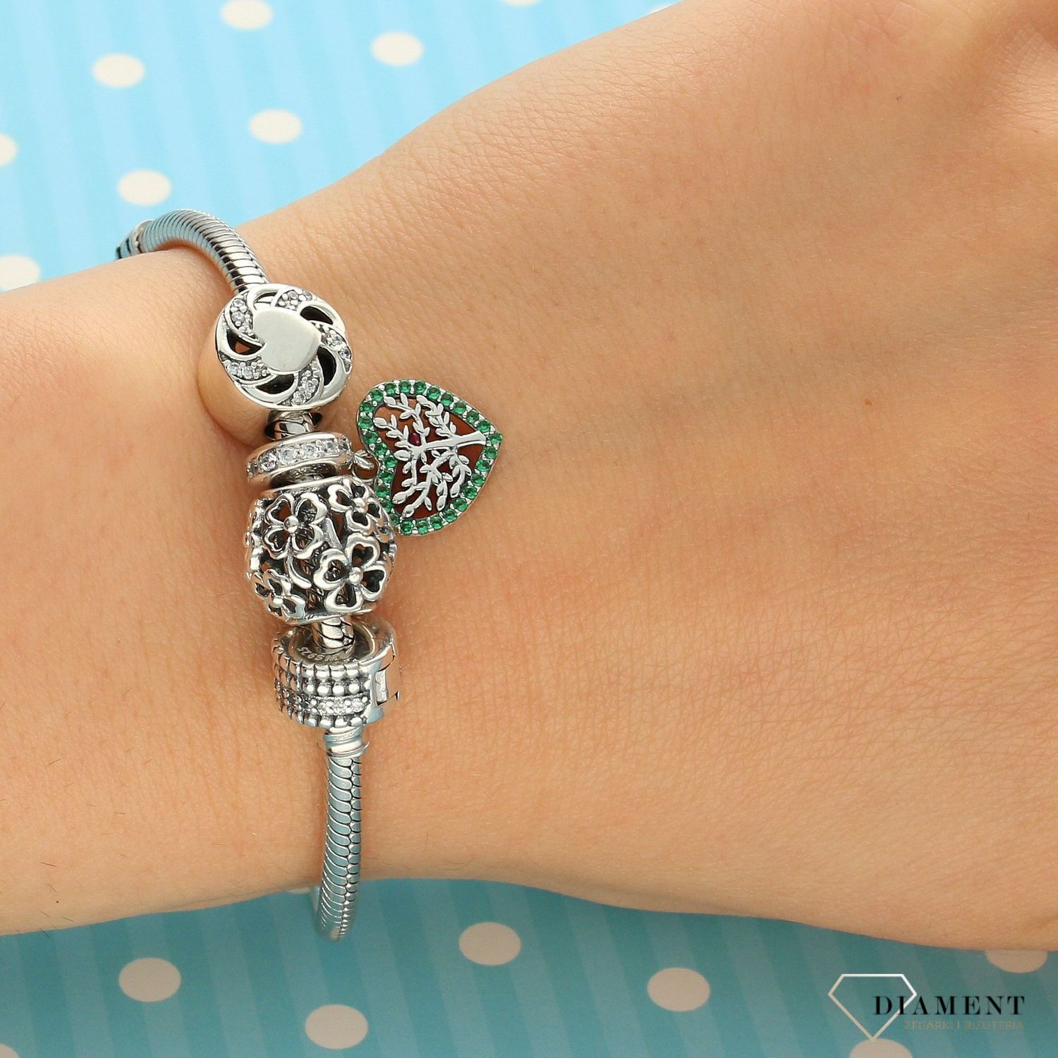 Charms Moments okrągły 'gładkie serce z cyrkonią' DIA-CHA-2431-925.jpg