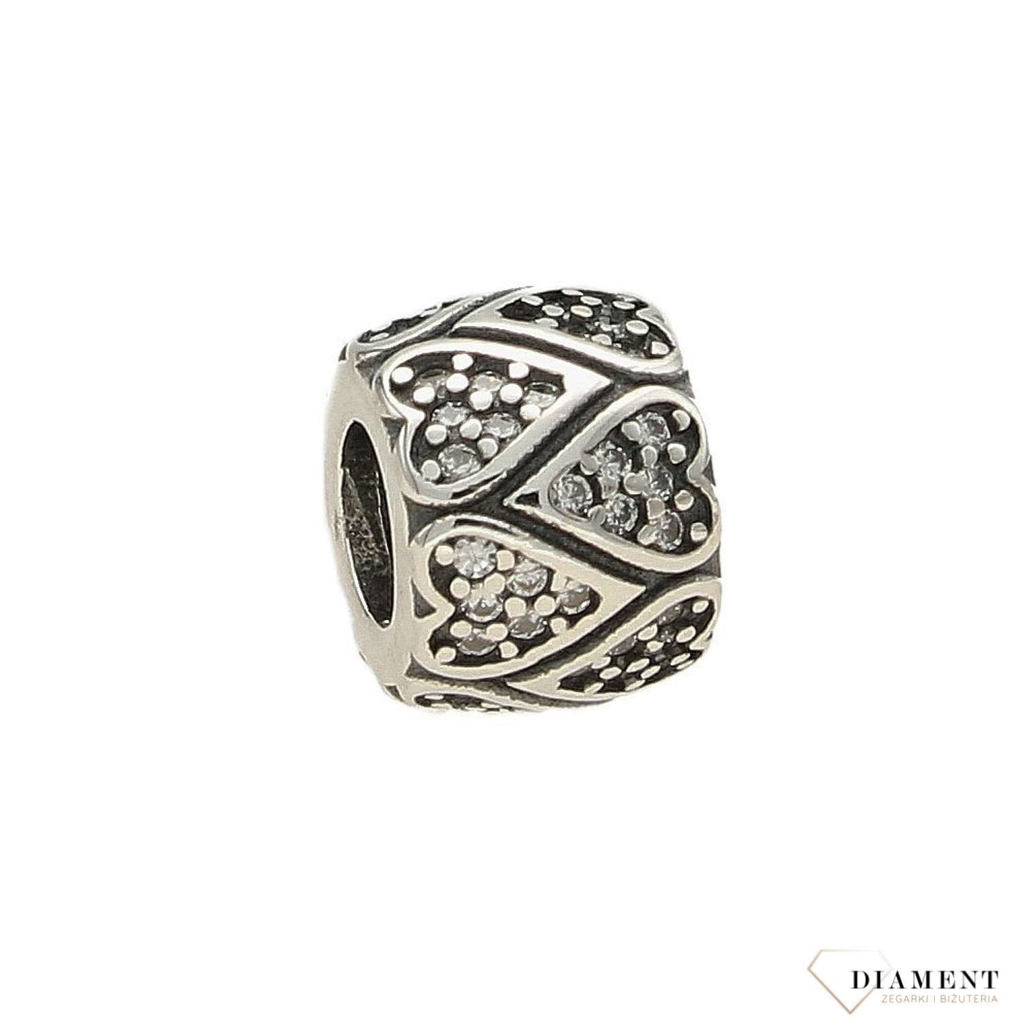 Charms Moments okrągły Serca z cyrkonii DIA-CHA-3783-925.jpg