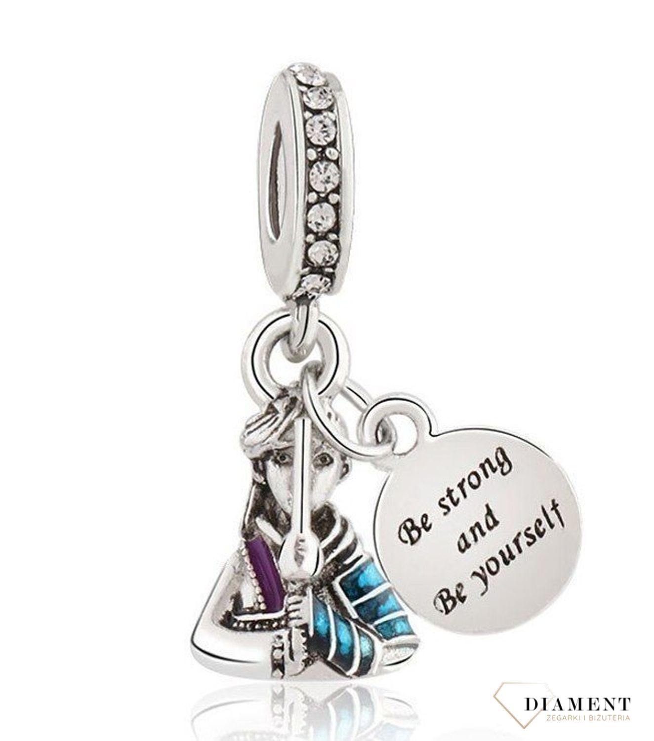 Charms Moments Wiszący Postać z kółkiem z grawerem DIA-CHA-4138-925. Na ten charms składa się zawieszka w kształcie postaci medytującej oraz kółkiem z napisem 'Bądź silny i bądź sobą.jpg