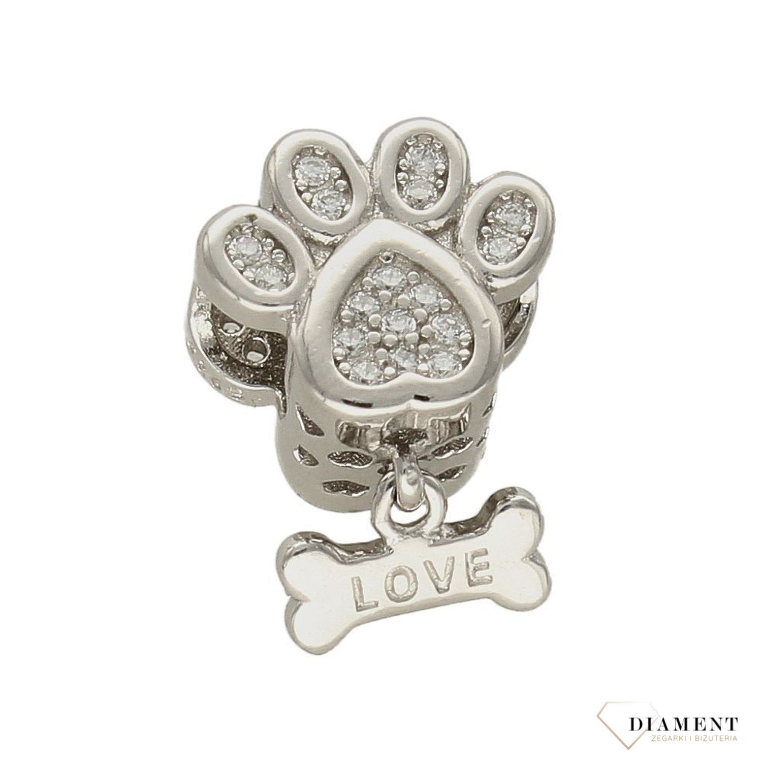 Charms Moment 'Łapka pieska z wiszącą kością'. Modny charms do bransoletki. Ponadczasowa biżuteria w formie charmsów do bransoletki, pozwalająca każdej kobiecie skomponować bransoletkę wedle własnych upodob.jpg