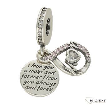 Modny charms do bransoletki Charms Moments 'Wiszący charms mom'. Ponadczasowa biżuteria w formie charmsów do bransoletki, pozwalająca każdej kobiecie skomponować bransoletkę wedle własnych upodobań.jpg