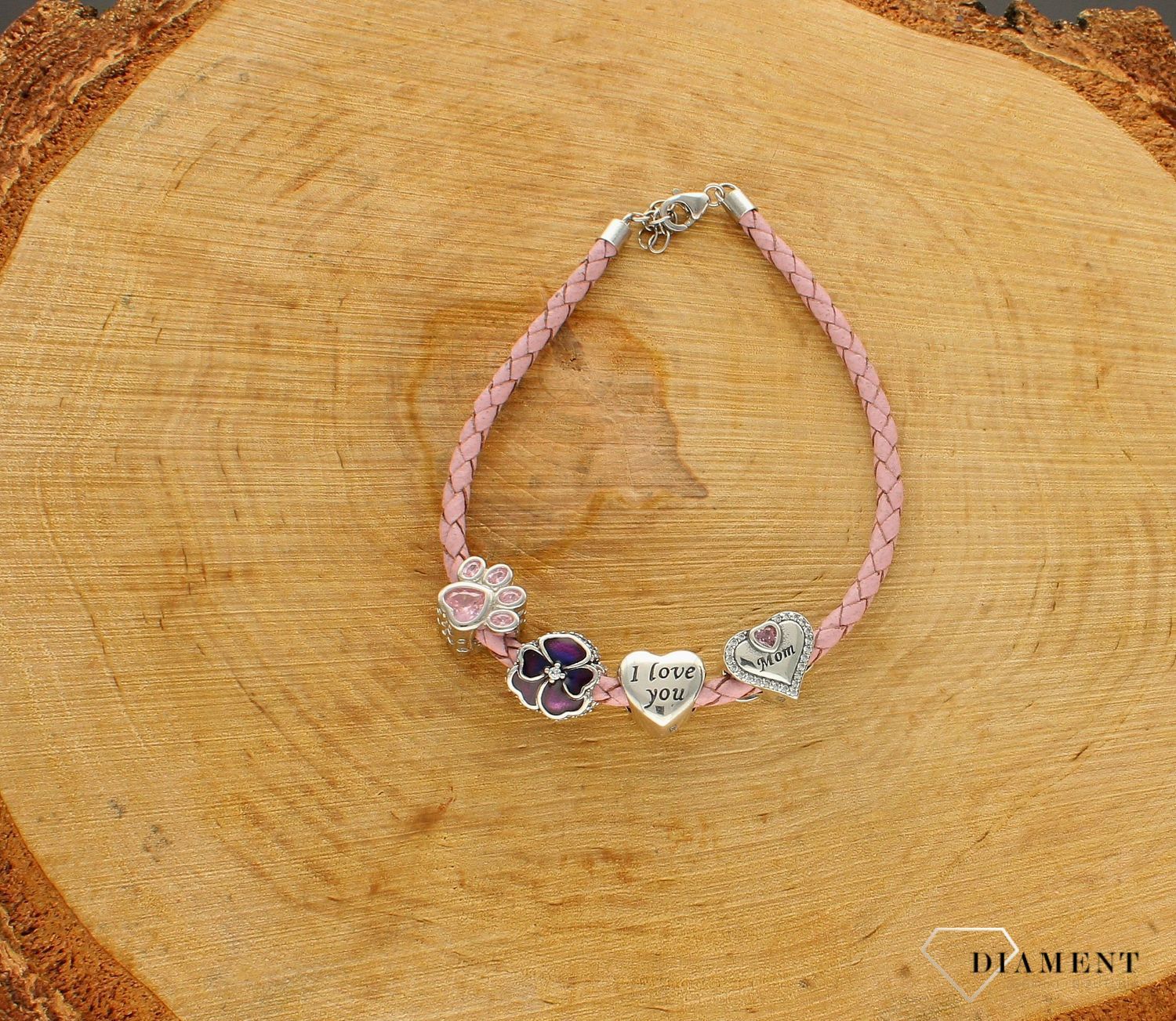 Modny charms do bransoletki w kształcie kwiatka fioletowa emalia. Ponadczasowa biżuteria w formie charmsów do bransoletki, pozwalająca każdej kobiecie skomponować bransoletkę wedle własnych upodobań.jpg