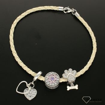 Modny charms do bransoletki Charms Moments 'Wiszące serduszko z cyrkonią'. Ponadczasowa biżuteria w formie charmsów do bransoletki, pozwalająca każdej kobiecie skomponować bransoletkę wedle własnych upodo (2).jpg