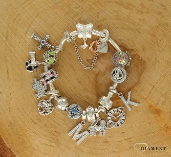 Charms Moments srebrny 925 dzieci trzymające się za rączki DIA-CHA-9483-925. Charms idealny do bransoletki modułowej. Charms do bran (3).jpg