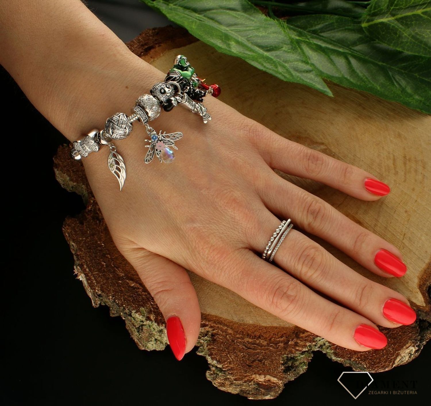 Charms Moments srebrny 925 ćma z kryształkiem DIA-CHA-9484-925. Charms idealny do bransoletki modułowej. Charms do bransoletki typu Pa (1).jpg