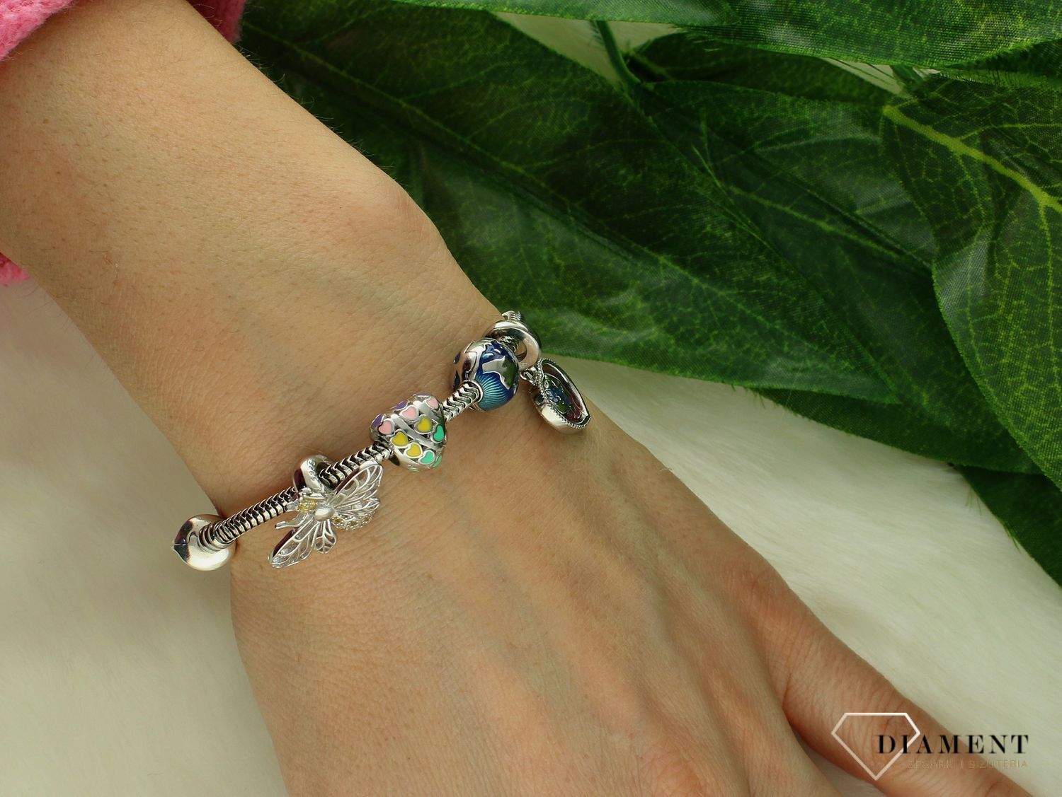 Charms Moments srebrny 925 globus z niebieską emalią DIA-CHA-CH01121_1-925. Charms do bransoletki modułowej. Charms globus z niebieską emalią. Charms do bransoletki Pandora z globusem. Charms okrągły na prezent..jpg