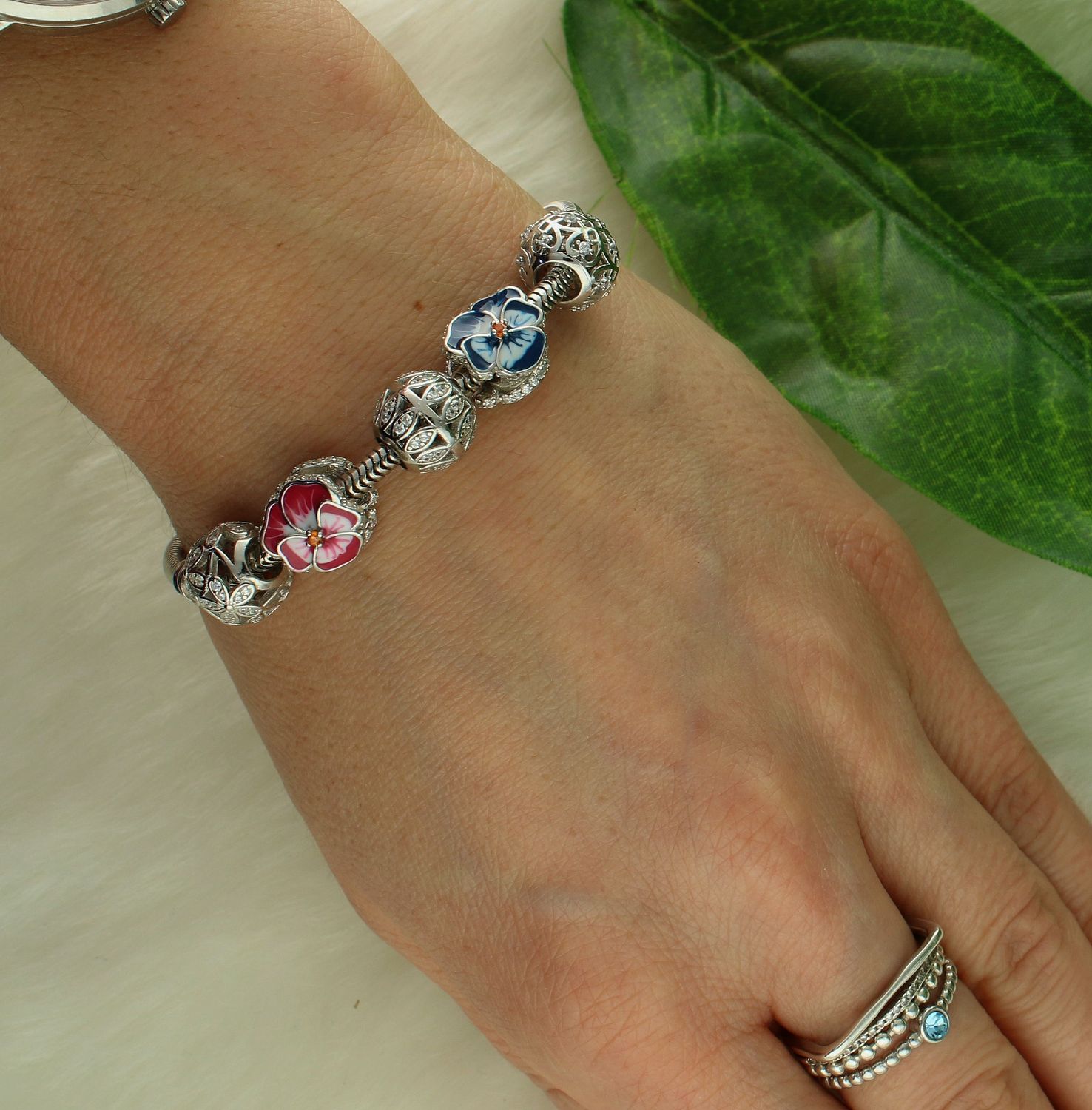 Charms Moments srebrny 925 klasyczny okrągły DIA-CHA-CH770422-925.jpg