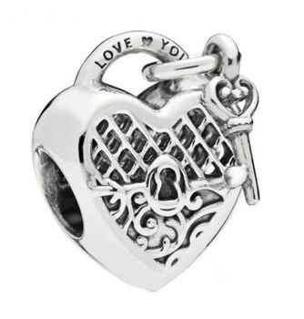 Charms Moments srebrny 925 serce z kluczykiem DIA-CHA-IM01150623CH-925. Charms do bransoletki typu Pandora. Charms do bransoletki modułowej. Charms zawieszka idealna na prezent..jpg