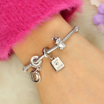 Srebrny charms Ag 925 w kształcie książeczki CB226 – idealny prezent na Dzień Mamy. Rodowany, elegancki, wymiary 12,3 × 8 mm, waga 2,8 g, pasuje do bransoletek i naszyjników.3.jpg