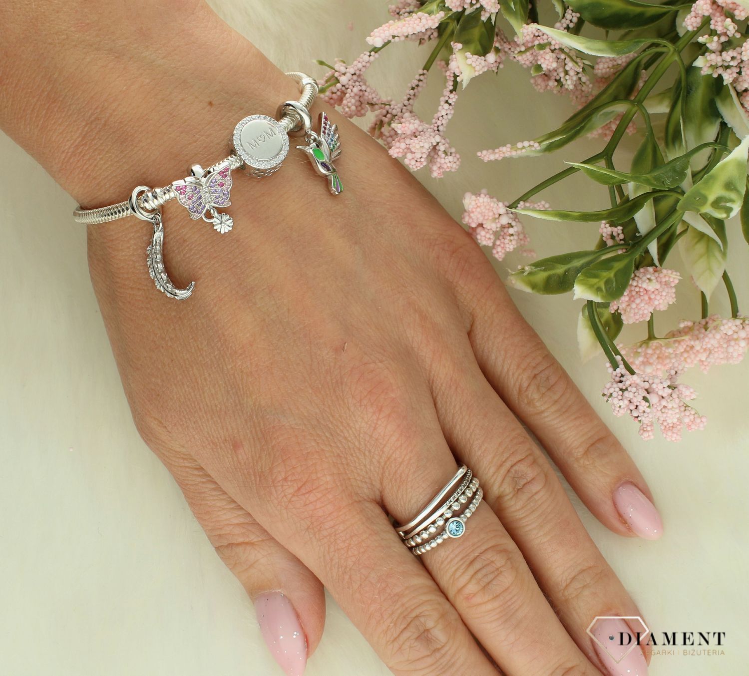 Charms Moments srebrny 925 motylek DIA-CHA-IM0200224CH-925. Srebrna zawieszka do bransoletki. Zawieszka charms do bransoletki modułowej. Charms srebrny motylek. Srebrny charms do bransoletki typu Pandora. Srebrne charms na prezent..jpg