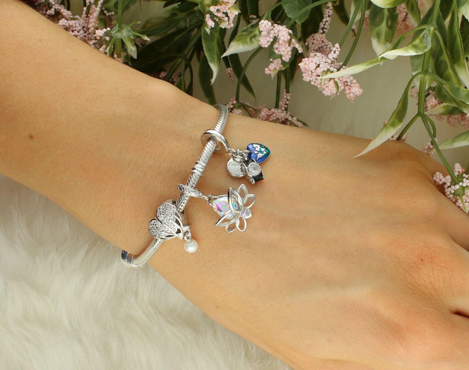 charms-srebrny-ag-925-kwiat-lotosu-im0270524ch-zawieszka do bransoletki.jpg