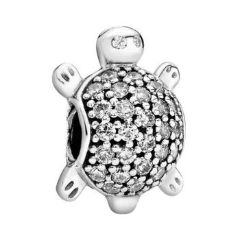 Charms srebrny próby 925 w kształcie żółwia, zdobiony białymi cyrkoniami. Idealny do bransoletek modułowych, symbol spokoju i długowieczności.1.jpg