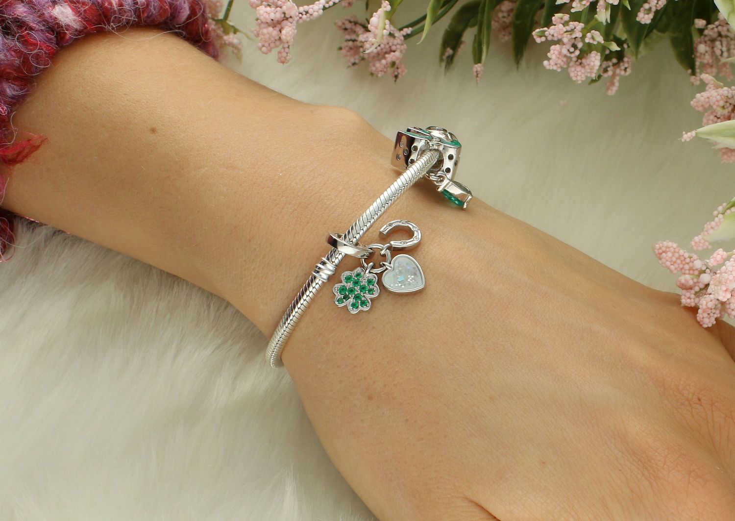 charms-zawieszka-srebrna-ag-925-Charms wiszące serce z koniczynką próba 925, DIA-CHA-IM2050224CH-925.jpg