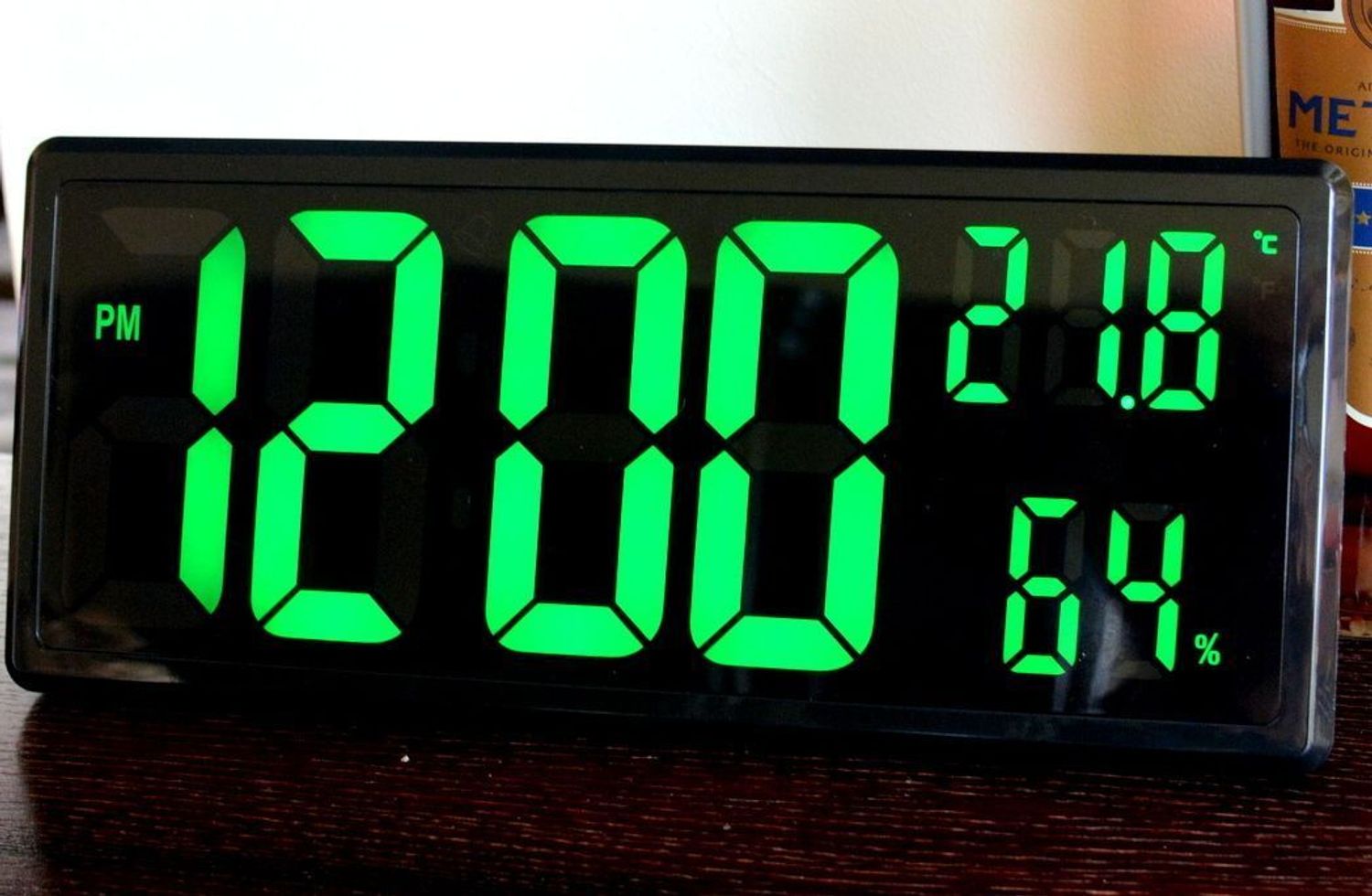 Zegar cyfrowy LCD JVD termometrem i higrometrem Zielone cyfry DH308.2f.jpg