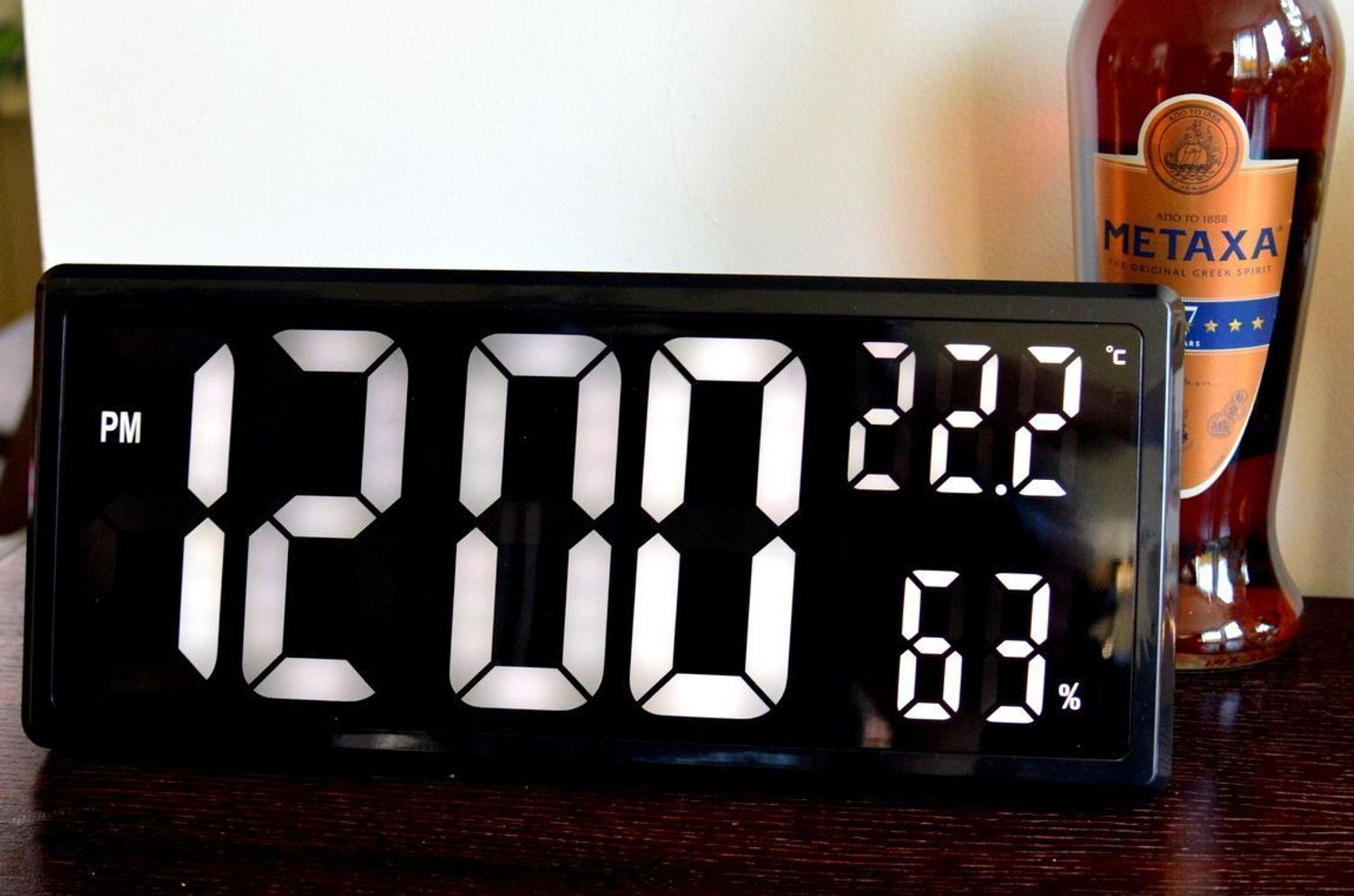 Zegar cyfrowy LCD JVD termometrem i higrometrem Białe cyfry DH308.3.jpg