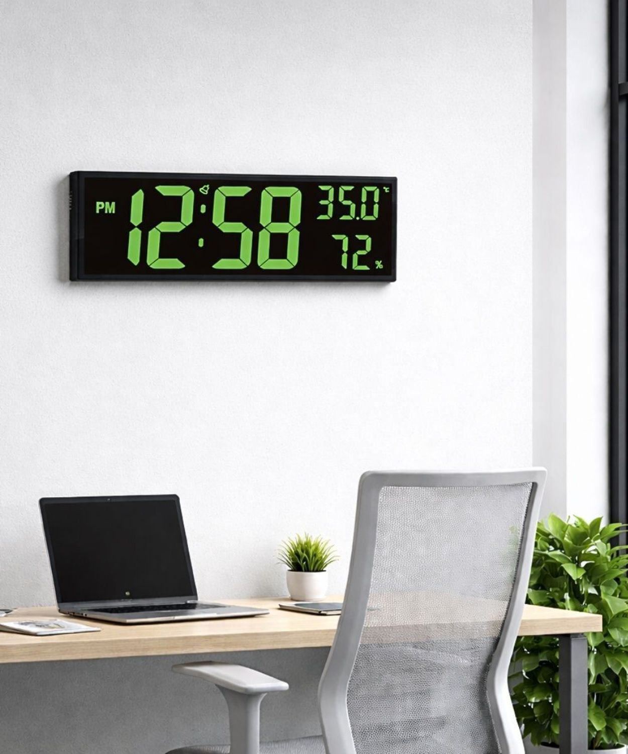 Zegar cyfrowy z dużym wyświetlaczem LED JVD DH309.3, Zegar ścienny  biurkowy z dużymi wyraźnymi czerwonymi cyframi LED. Długość 41cm. Cyfry 12,5 cm. Zegar ze stoperem i timerem. Duży zegar LED na biurko. Zegar.jpg
