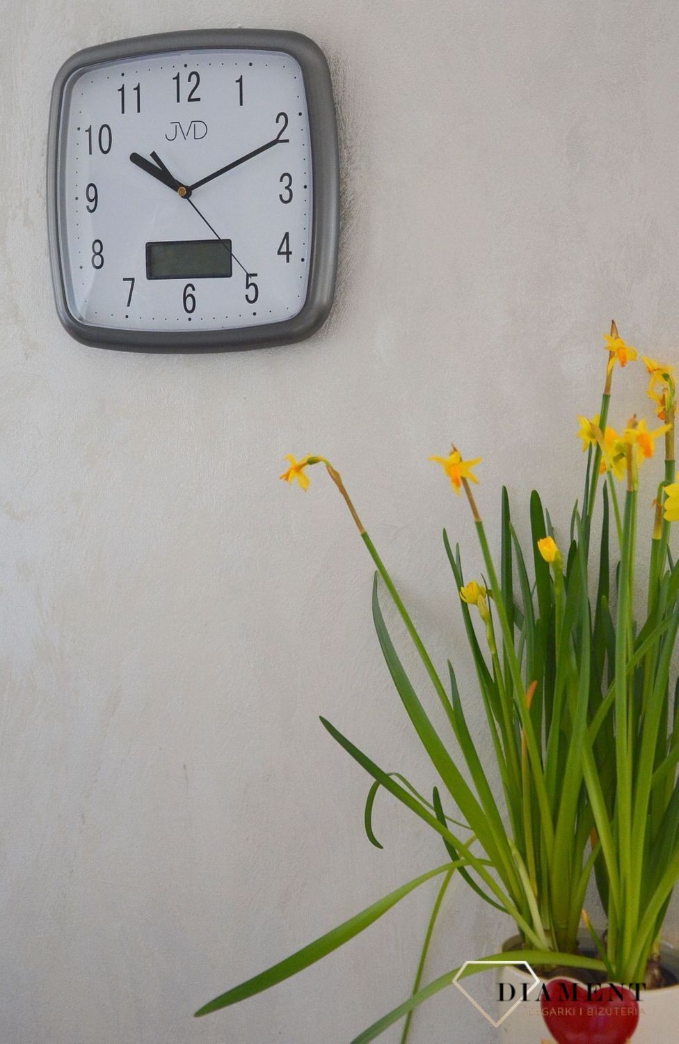 Zegar na ścianę z datownikiem JVD DH615.2 srebrny.jpg