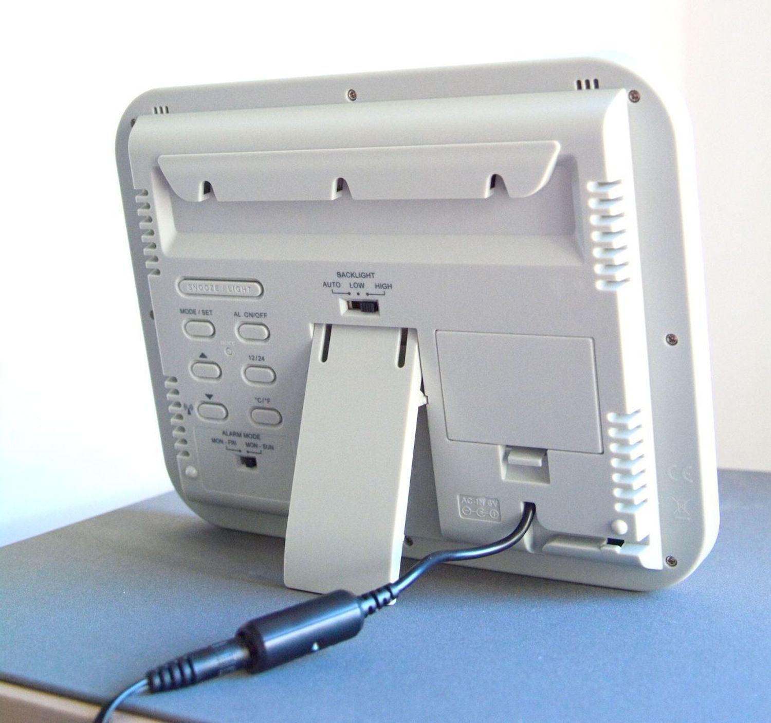 Zegar cyfrowy JVD stacja pogody sterowany radiem DH9362.1. ✓ zegar z polskim menu ✓zegar z polskim datownikiem ✓ Zegary cyfrowe ✓Zegary sterowane radiem✓ Zegary na biurko✓ Gwarancja najniższej ceny.jpg