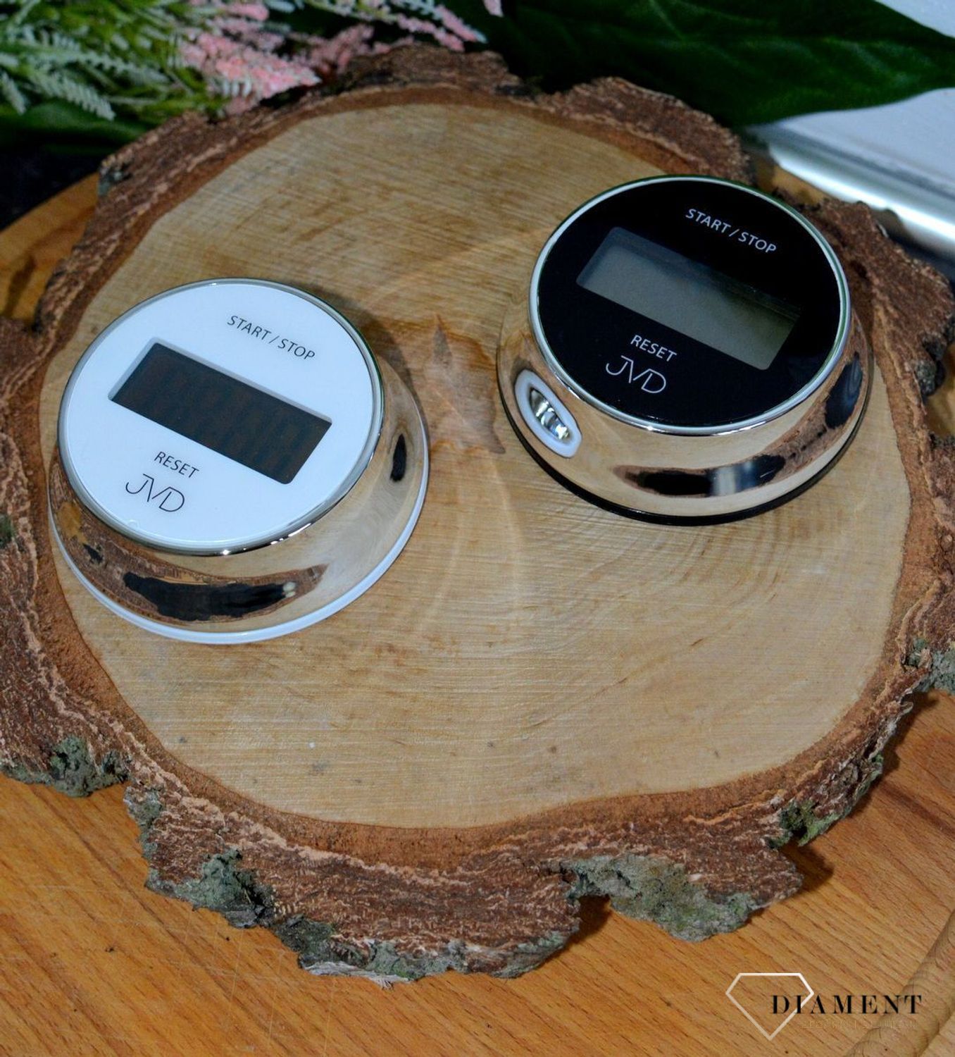 Minutnik cyfrowy na baterie JVD Biały DM40.1.jpg