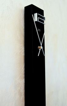 Zegar ścienny czarny JVD słupek Prosty styl HC25.5. Zegar ścienny 3D JVD HC25.5. Elegancki zegar na korytarz (5).JPG
