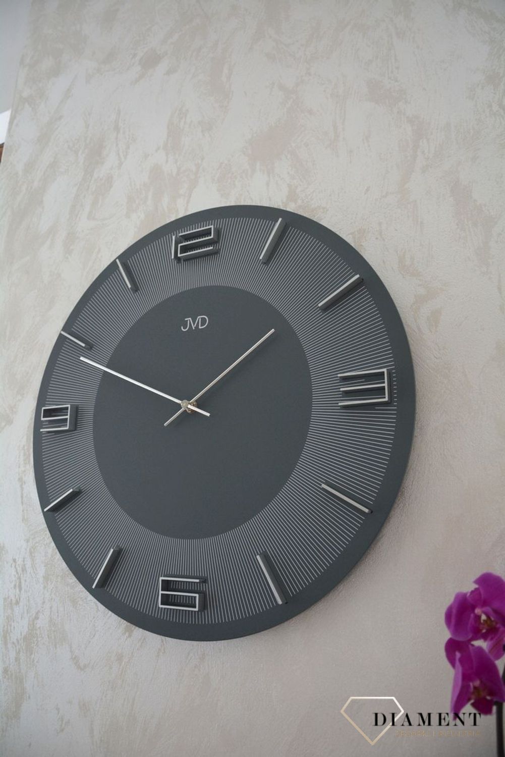 Zegar na ścianę JVD okrągły drewniany w kolorze szarym HC33 (1).jpg