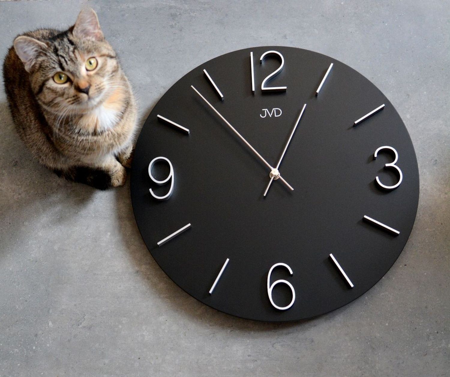 Zegar ścienny czarny ze srebrnymi cyframi JVD HC35.4.jpg