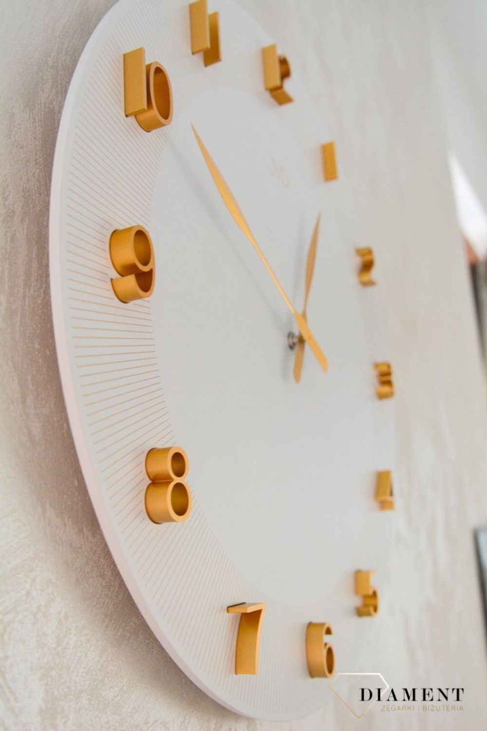 Duży zegar biały zlote cyfry 3D 50 cm HC501.1. Duży zegar biały ze złotymi dodatkami. Duży zegar ścienny nowoczesny. Zegar do nowoczesnych wnętrz (7).JPG