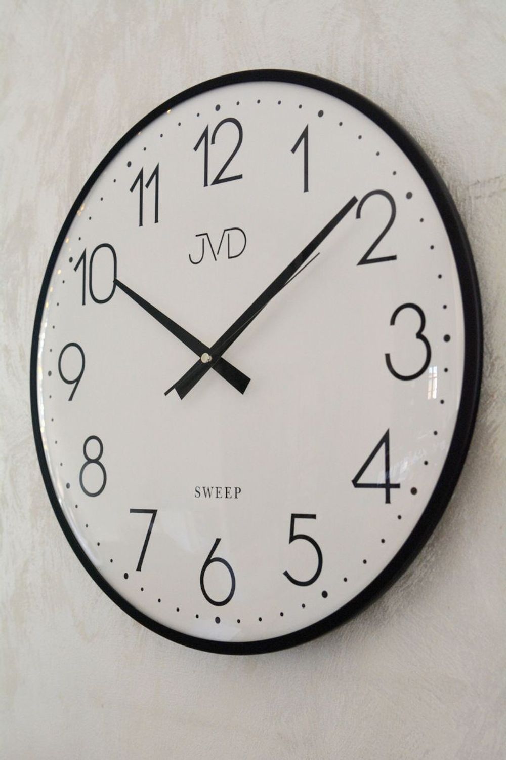 Zegar ścienny JVD HK4169.1 – metalowy, czarny z białą tarczą.jpg