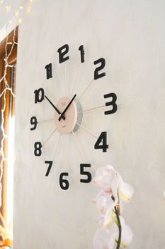 Zegar ścienny JVD HT119.1 pudrowy róż 49 cm – designerski metalowy (1).JPG