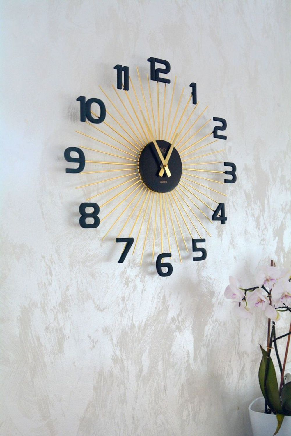 Zegar ścienny JVD HT121.1 – designerski, czarny ze złotym (2).png