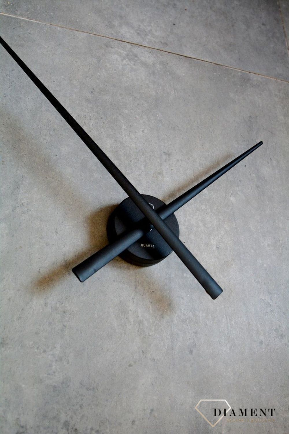 Zegar ścienny naklejany czarny JVD HT465.1.png