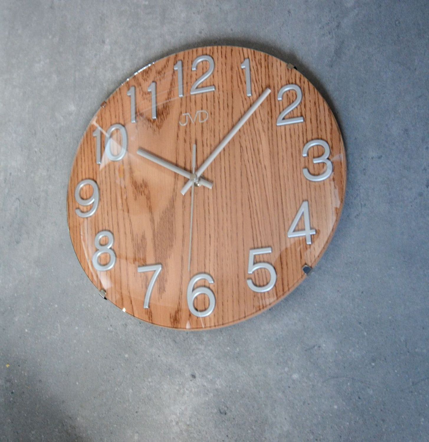 Zegar na ścianę imitacja drewna JVD 30 cm HT98.9 wypukłe szkło.jpg