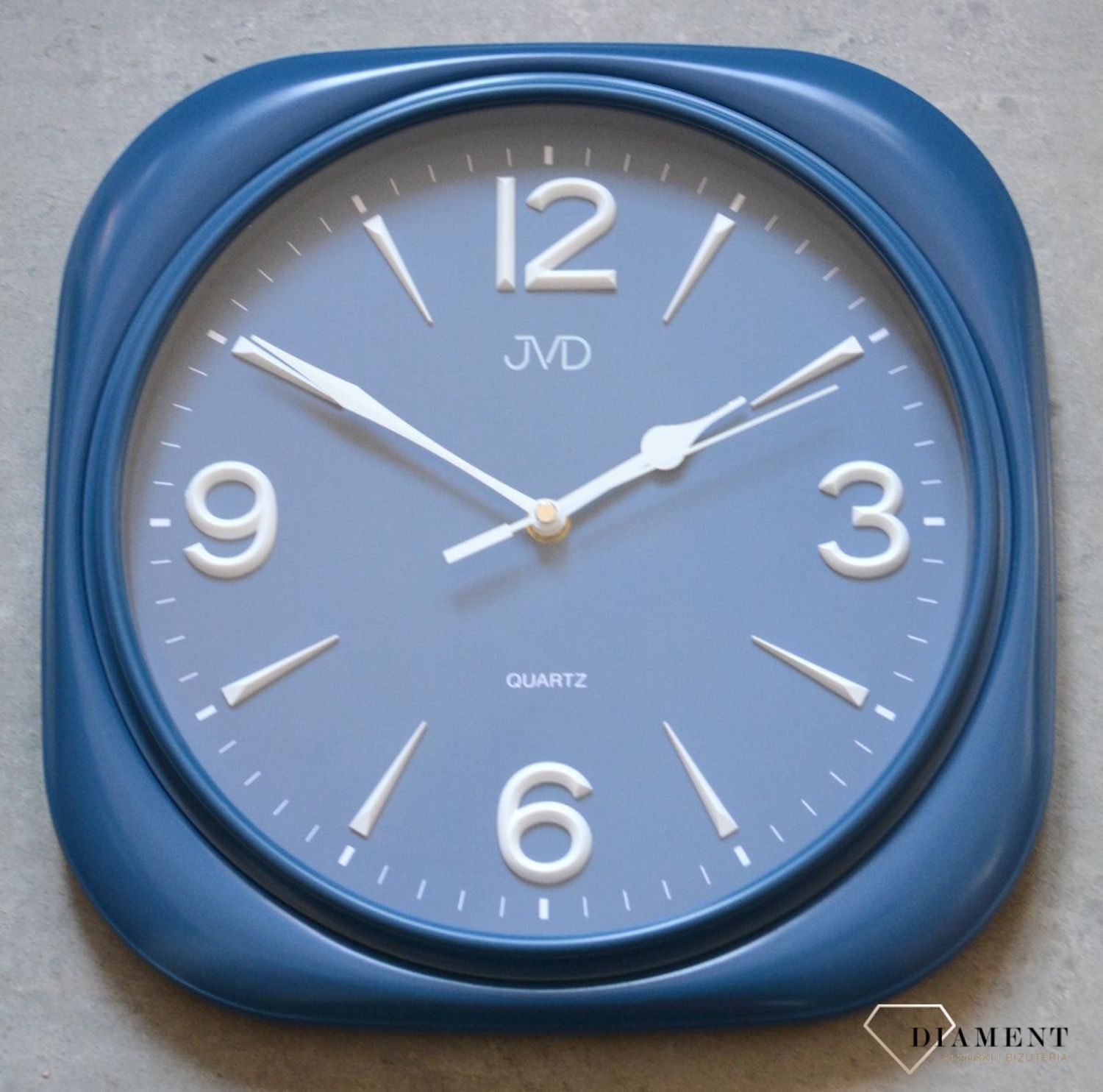 Zegar na ścianę do pokoju niebieski dla chłopca JVD HX2444.1.  ✓Zegary ścienne✓ Zegar ścienny do salonu do zegary do biura zegar do pokoju dla chłopca✓ Nowoczesne zegary✓ Autoryzowany sklep✓ Kurier Gratis 24h.png