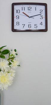 Zegar ścienny JVD HX2497.2 – cichy, nowoczesny, prostokątny brązowy, czytelny zegar (1).JPG