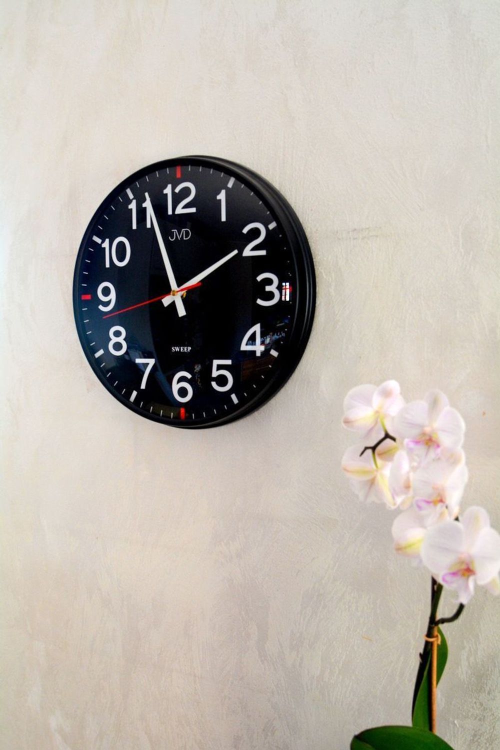 Zegar ścienny JVD HX2508.2 – czarny, 30 cm, cichy mechanizm.jpg