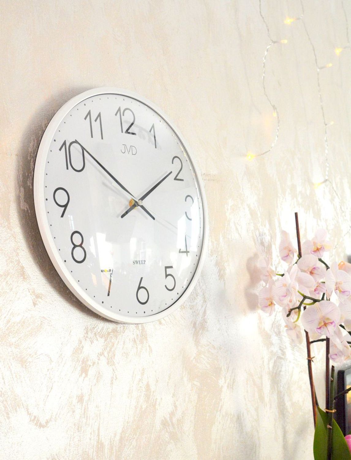 Zegar ścienny JVD HX8016.1 – biały, 30 cm, cichy mechanizm, płynący sekundnik.jpg