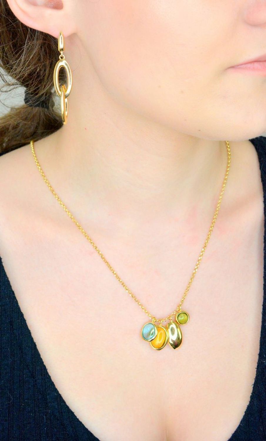 Kolczyki złote wiszące owalne pr 585, DIA-KLC-011134-585 Złote kolczyki wykonane z najwyższej jakości żółtego złota, próba 585. Kolczyki w kształcie podwójnych owalnych ogniw1.jpg