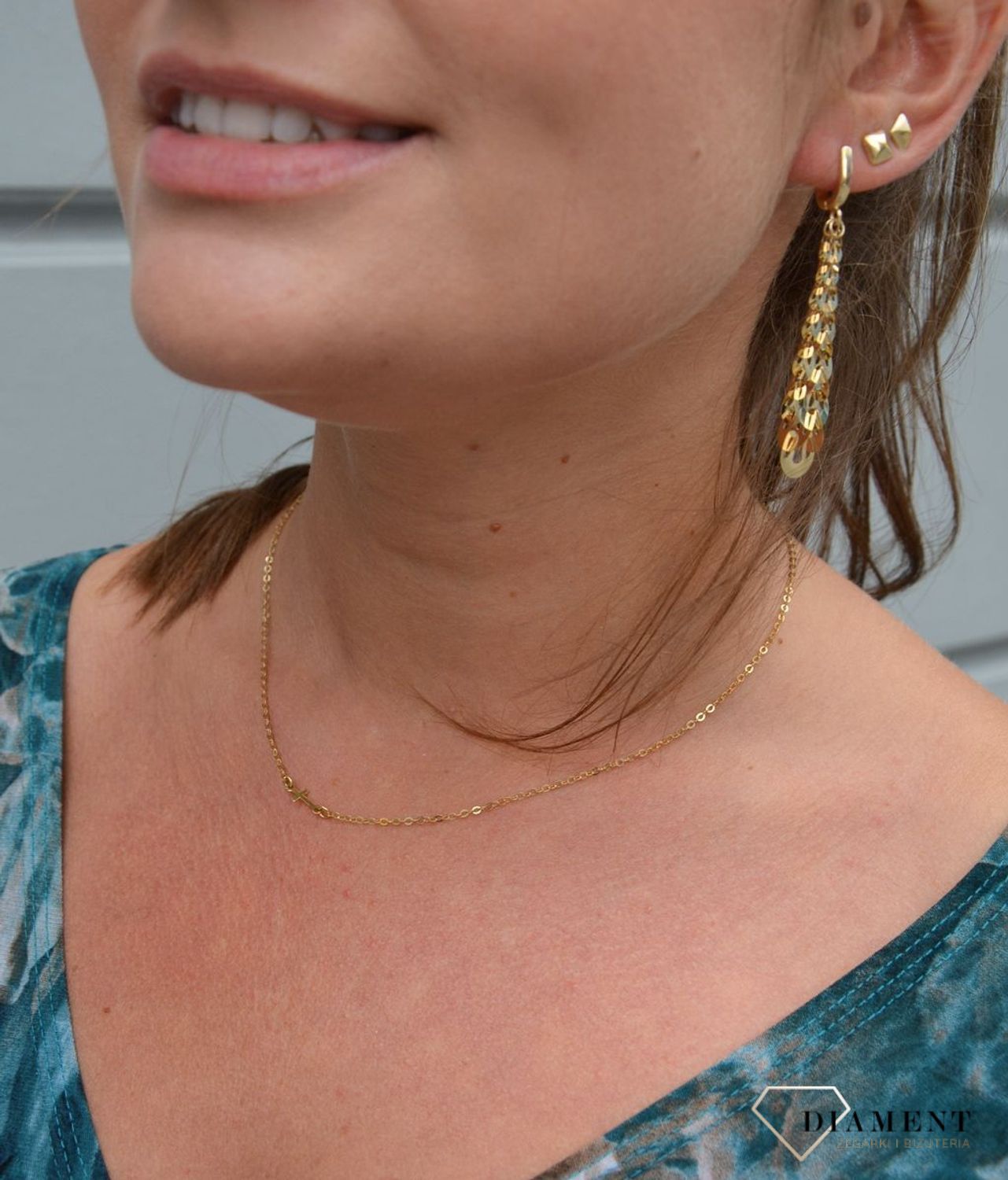 Złote kolczyki 585 długie o ciekawym wzorze DIA-KLC-0378-585.jpg