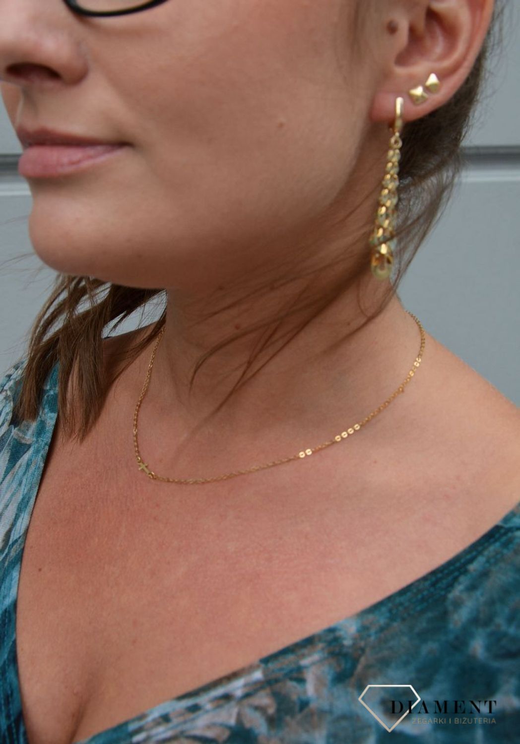 Złote kolczyki 585 długie o ciekawym wzorze DIA-KLC-0378-585.jpg