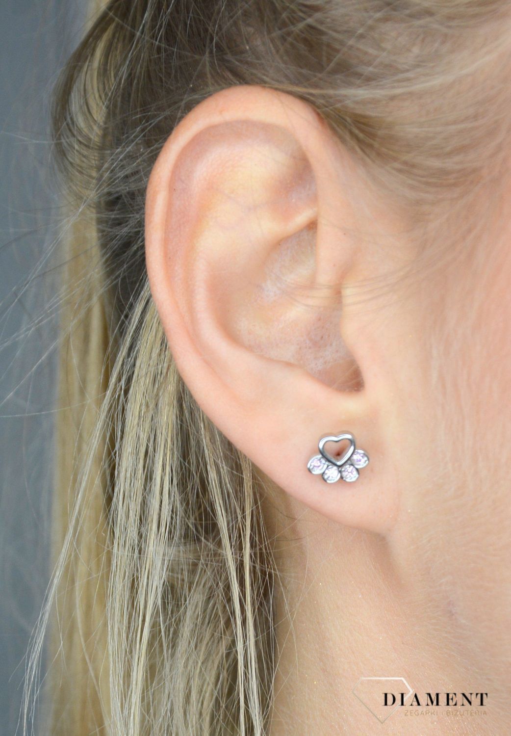 Srebrne kolczyki łapki z różową cyrkonią.jpg