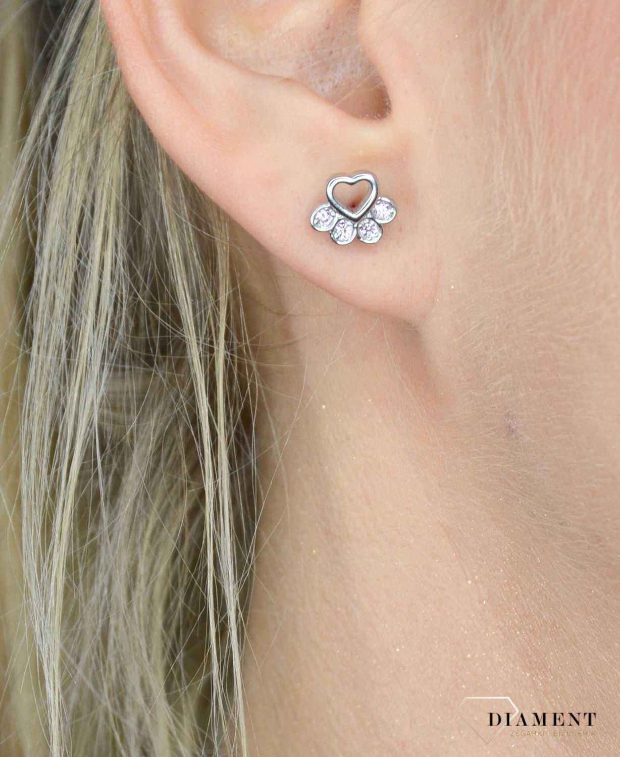 Srebrne kolczyki łapki z różową cyrkonią.jpg