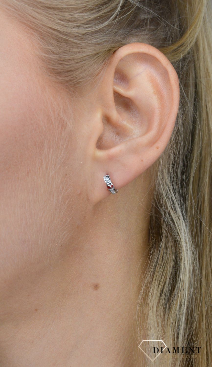 Kolczyki srebrne dla dziewczynki mała biedroneczka.jpg